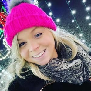 Meet your Posher, Alexis